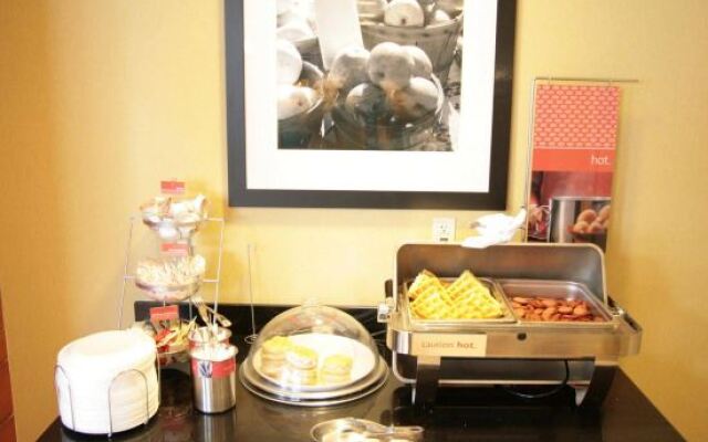 Hampton Inn  Suites Orlando-South Lake Buena Vista