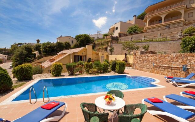 Holiday Home Cala Llorell