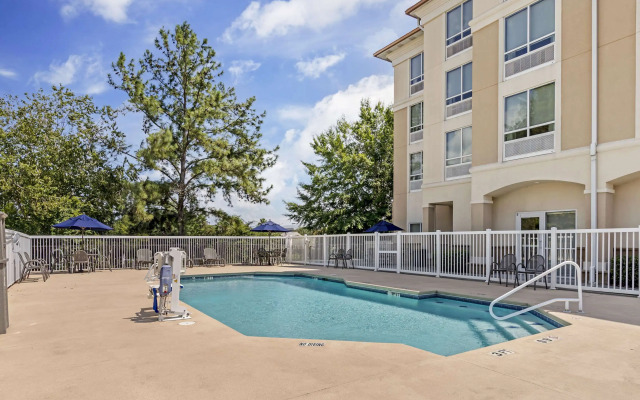 Comfort Suites Valdosta Mall Area