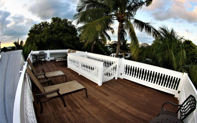 The Island Suite at KW Vacation