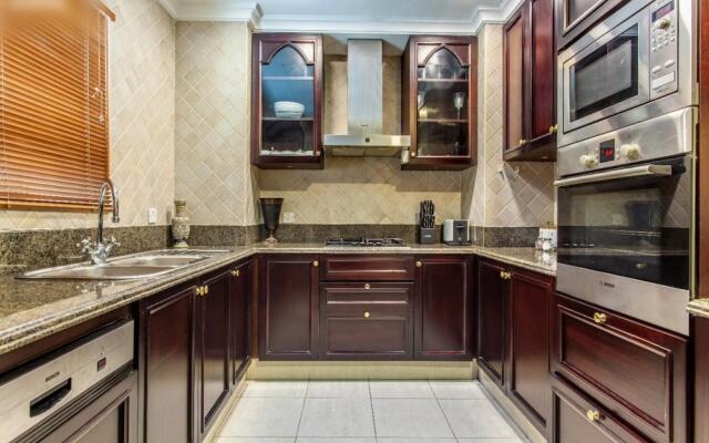 Traditional Meets Modern in Downtown