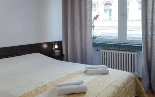 Modern Apartment Dlouhá