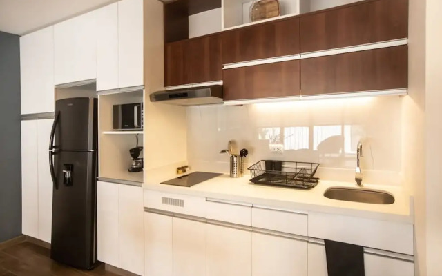 w Elegant 2BR in the Heart of Miraflores
