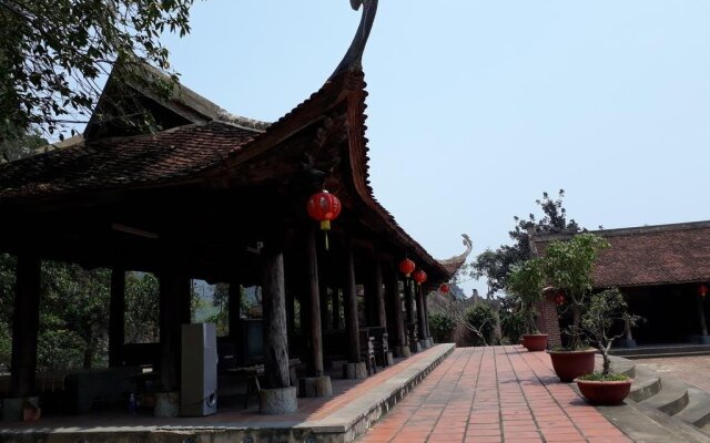 Vietnamese Ancient Village Hotel