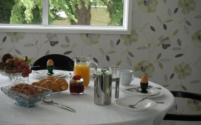 B&B Three One Three