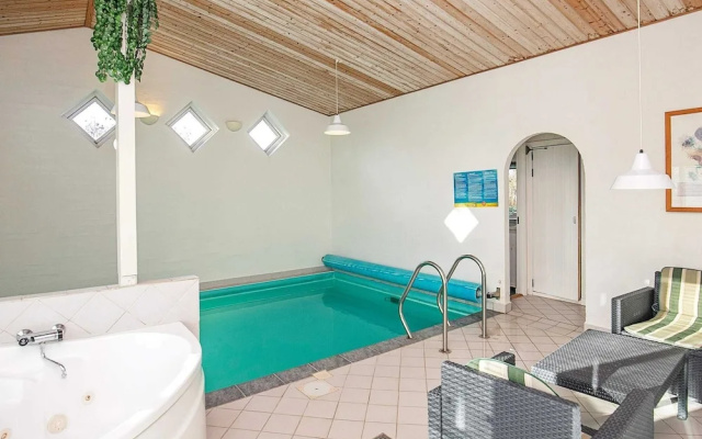 8 Person Holiday Home in Ulfborg