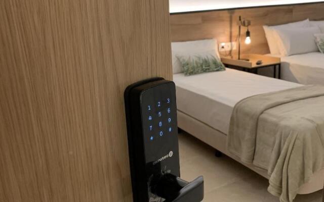 Sweet Sevilla Suites - Smart Hotel