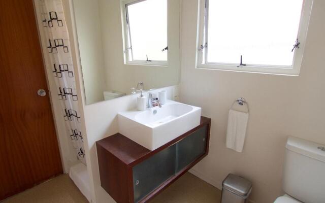 Mount Albert Motor Lodge