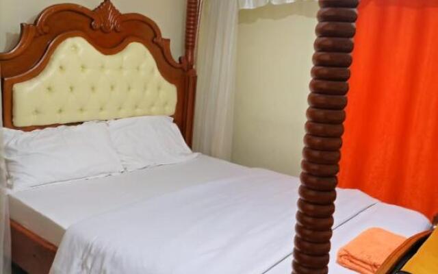 VicLux Studio, Harlequins hotel Suites woodley, Ngong road