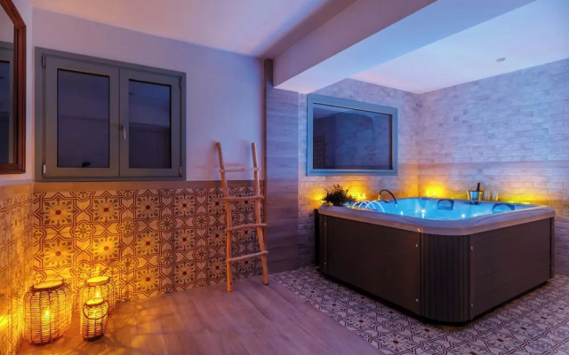 Meydani Suites