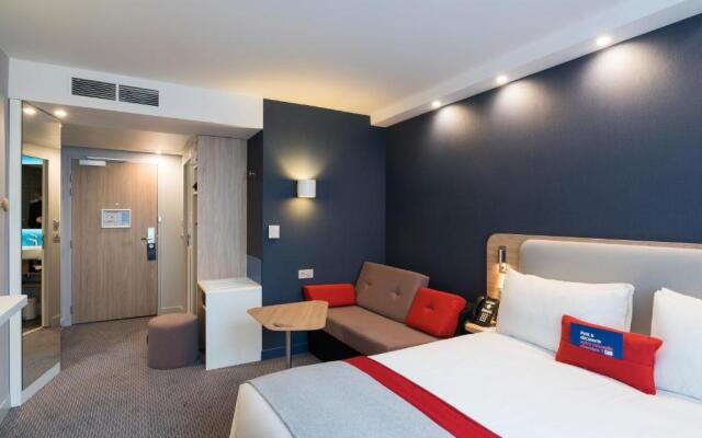 Holiday Inn Express Paris - CDG Airport, an IHG Hotel