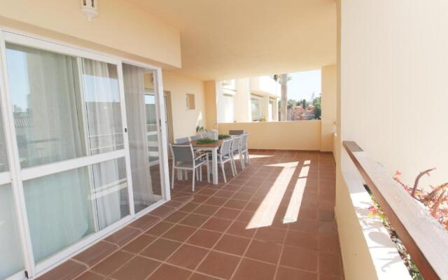 Lovely Bahia Marbella apartment
