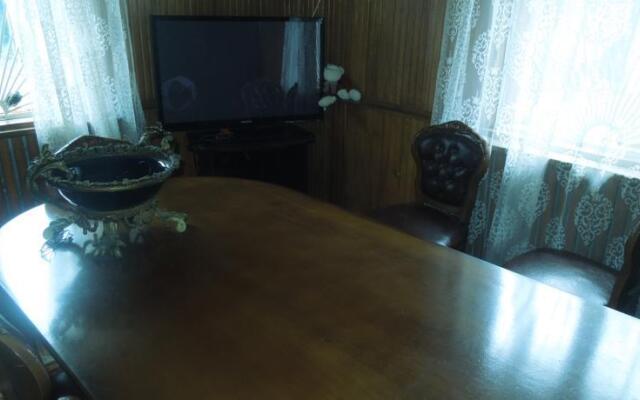 Zaza Apartment on Abashidze