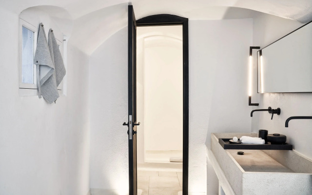 Charisma Suites