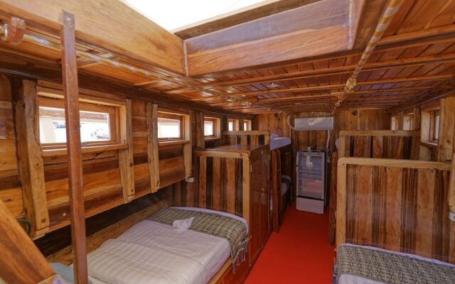 Plataran Phinisi Waecicu