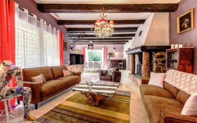 Le Mas de Roque Grise