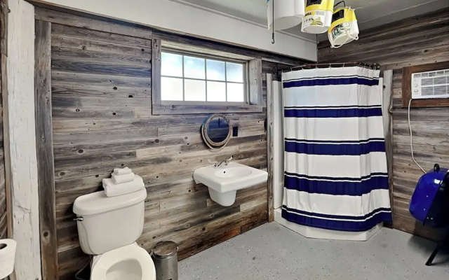 Aransas Bay Getaway by Miss Kitty’s