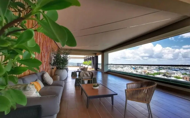 Luxury Condo 1 Br Pool Excellent Location