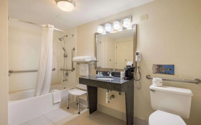Quality Inn Tulsa Central