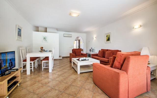 Jardim Da Meia Praia Hotel
