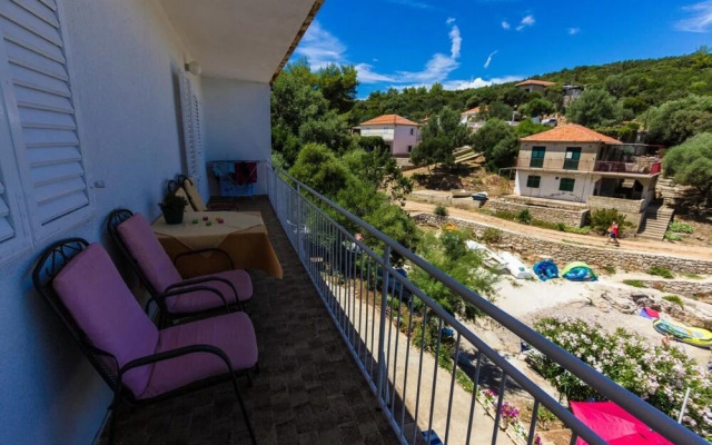 Sea View - 7 m From Beach - A1