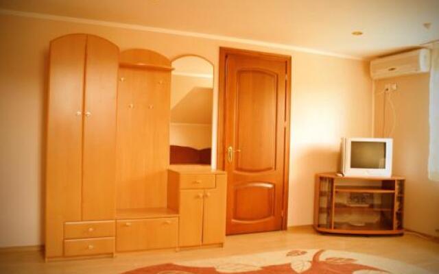 Cozy Rooms
