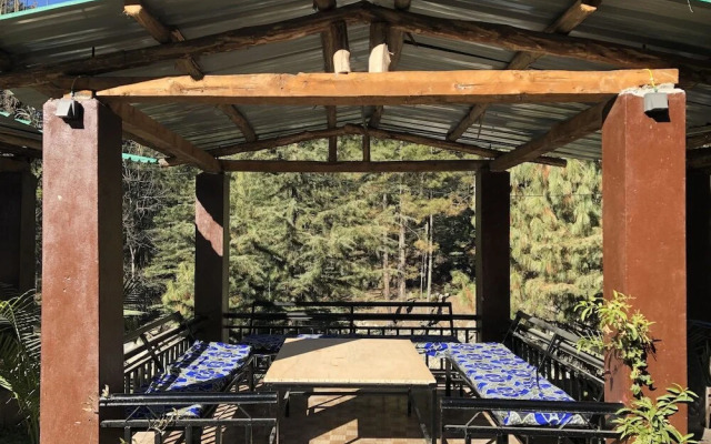 Moustache Kasol