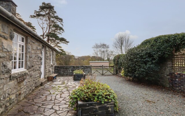 Farchynys Court Cottage