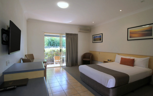 Midlander Motor Inn