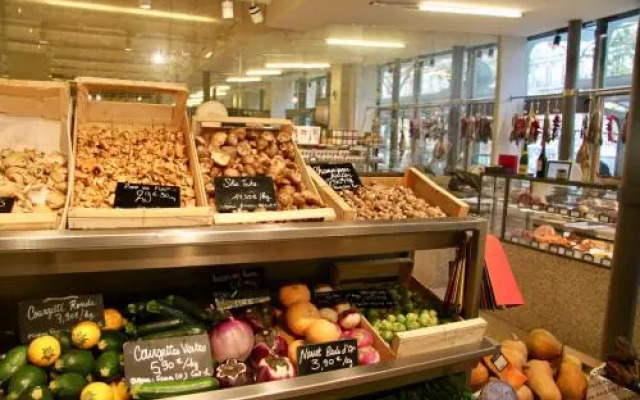 Marais Musée Picasso Luxury 3 Bedroom Apartment