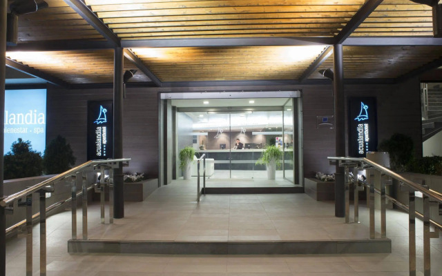 Aparthotel Acualandia