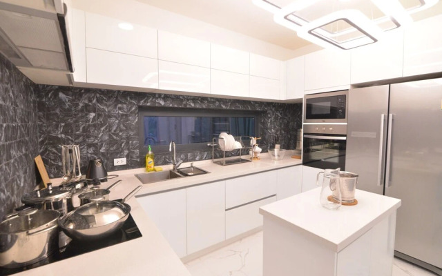 Private Pool Villa in Central Pattaya - Palmb1