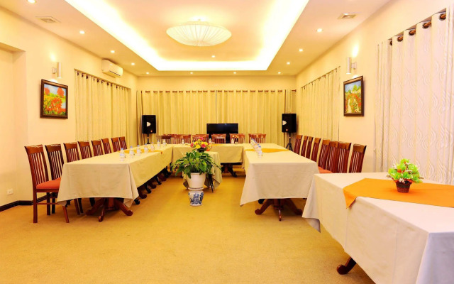 Paloma Hotel