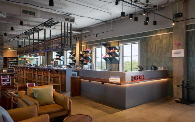 Moxy Charleston Downtown