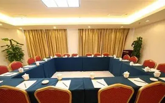 HanTing Hotel (Xiamen Airport Wuyuan Bay)