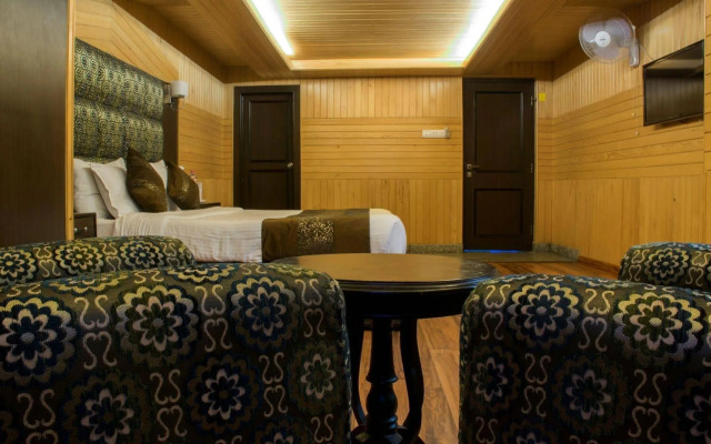 Hotel Pacific