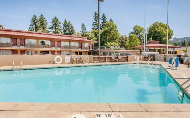 Rodeway Inn Portland Airport