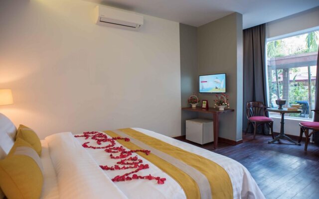 Naga Gate Boutique Hotel