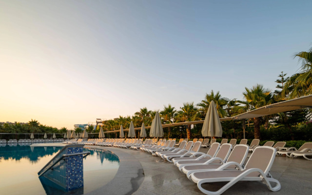 Sunmelia Beach Resort Hotel & Spa