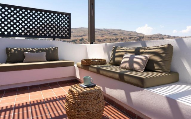 Maris Lindos, Suites and Apartments