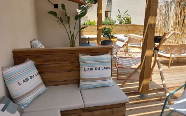 Intense Boutik Hôtel