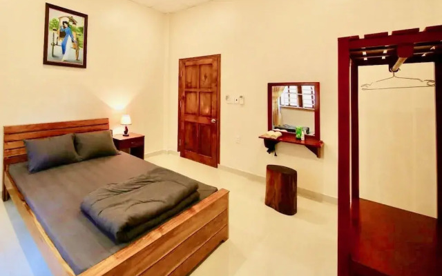 Yanns House