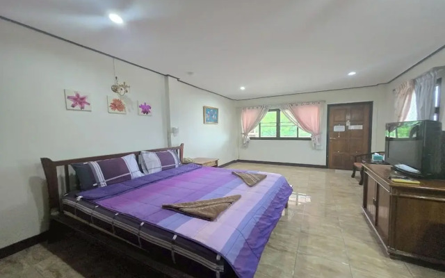 Phaiboon Hotel & Resort