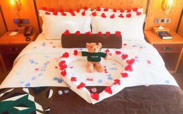 James Joyce Coffetel Hefei South High Speed Railway Station