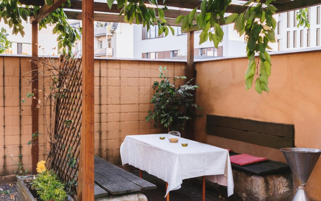 Apartment 1, Rothenburger Straße