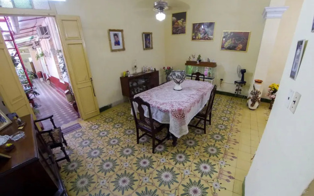 Hostal Colon 271