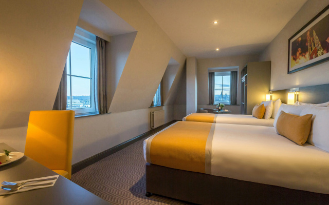 Maldron Hotel Shandon Cork - Image 3