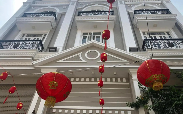 Royal Hotel