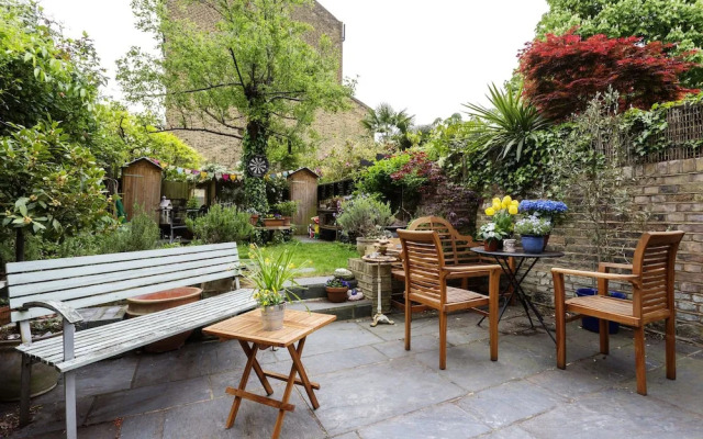 Veeve - Homely Highbury