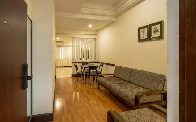 Hotel Ivory Tower